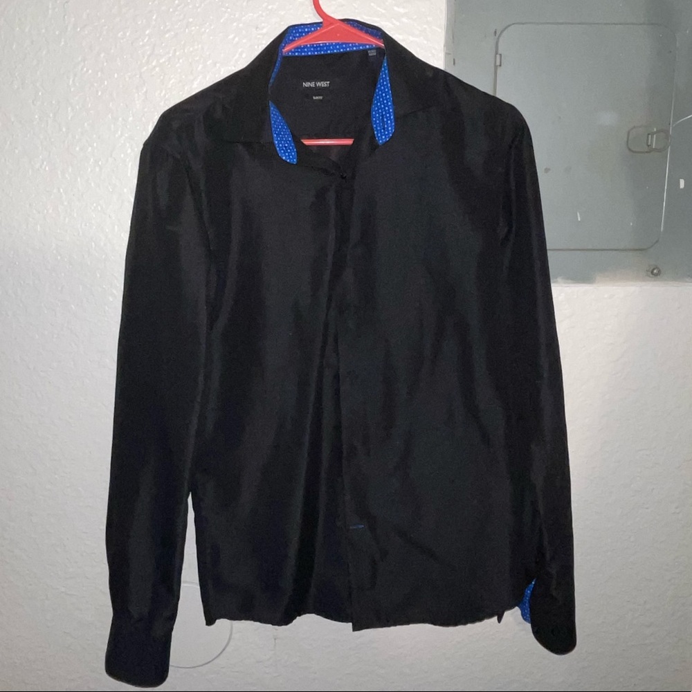 Blue collard black dress up shirt for restaurant use or
any occasions!